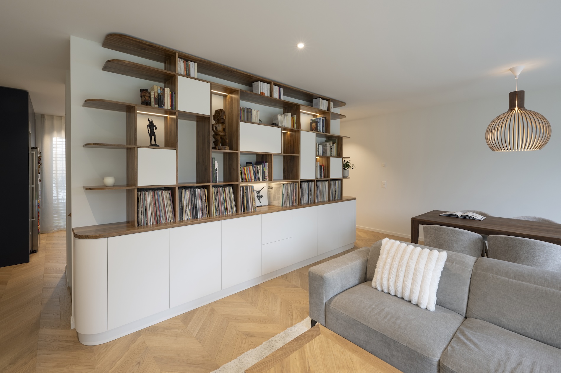meuble design et sur mesure fabien masnada annecy et geneve-min bibliotheque-noyer-projet-lancy